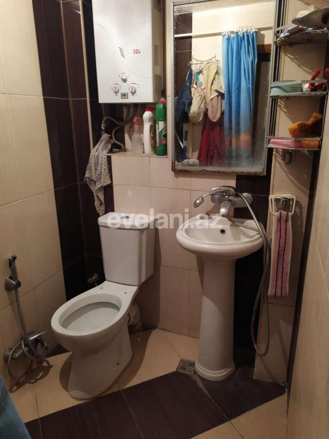 Satılır, köhnə tikili, 3 otaqlı, 70 m², İnşaatçılar m.