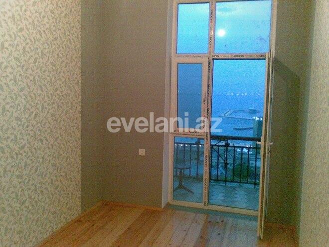 Sale, old building, 3 room, 110 m², Sabail r.