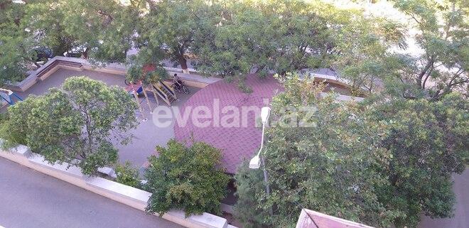 Sale, old building, 3 room, 110 m², Sabail r.