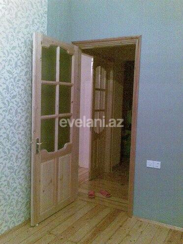 Sale, old building, 3 room, 110 m², Sabail r.
