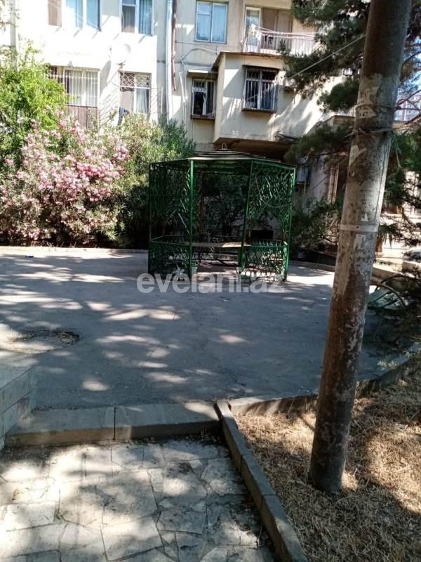 Sale, old building, 2 room, 48 m², Nasimi r.