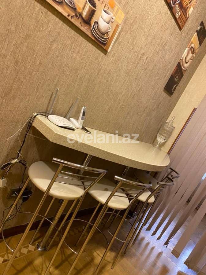 Продаётся, вторичка, 5-комнаты, 140 m², Сахил m.