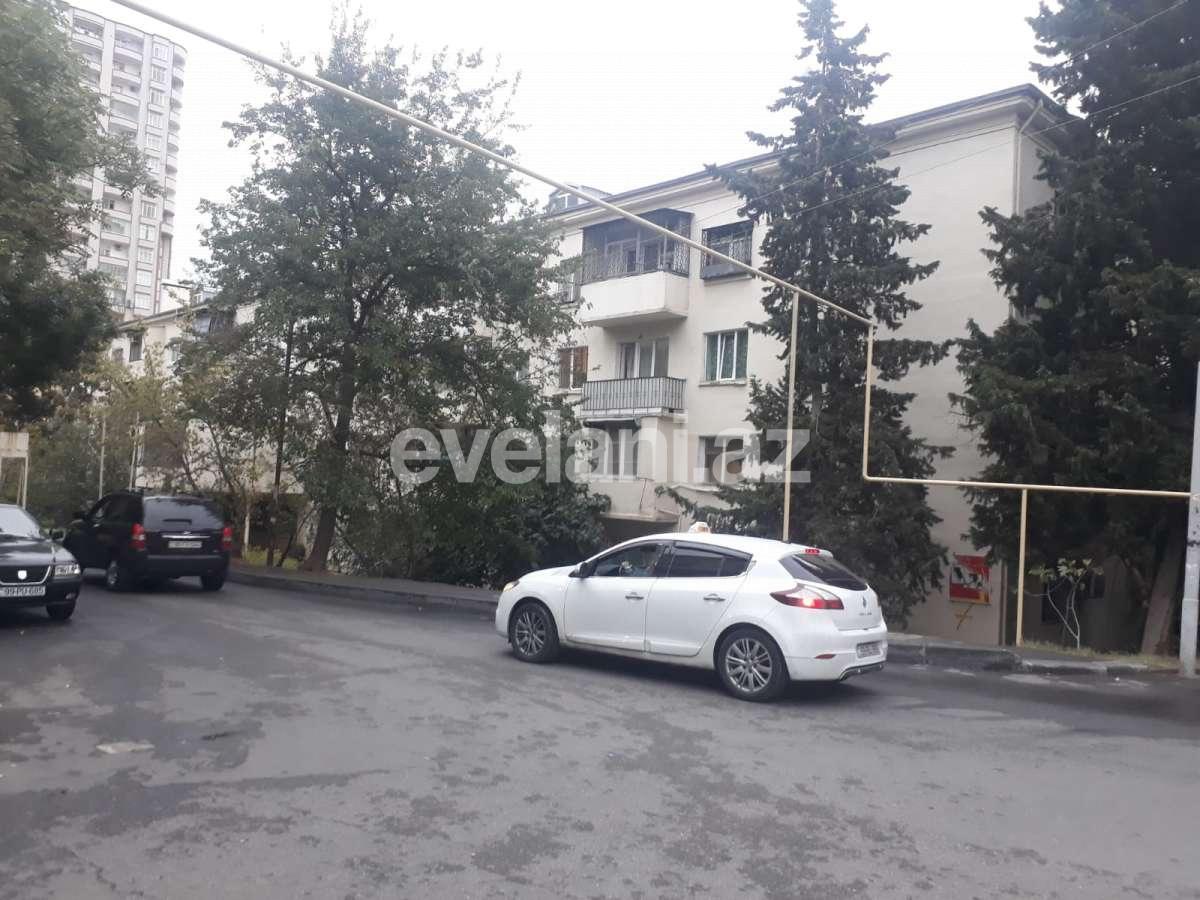 Sale, old building, 2 room, 45 m², Elmlar Akademiyası m.
