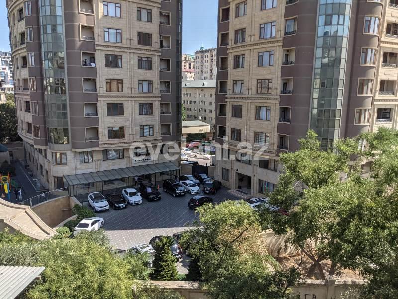 Satılır, köhnə tikili, 4 otaqlı, 120 m², Nizami m.