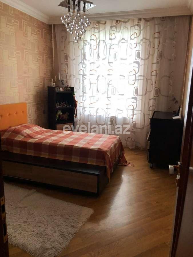 Rent, old building, 3 room, 130 m², Nasimi r.