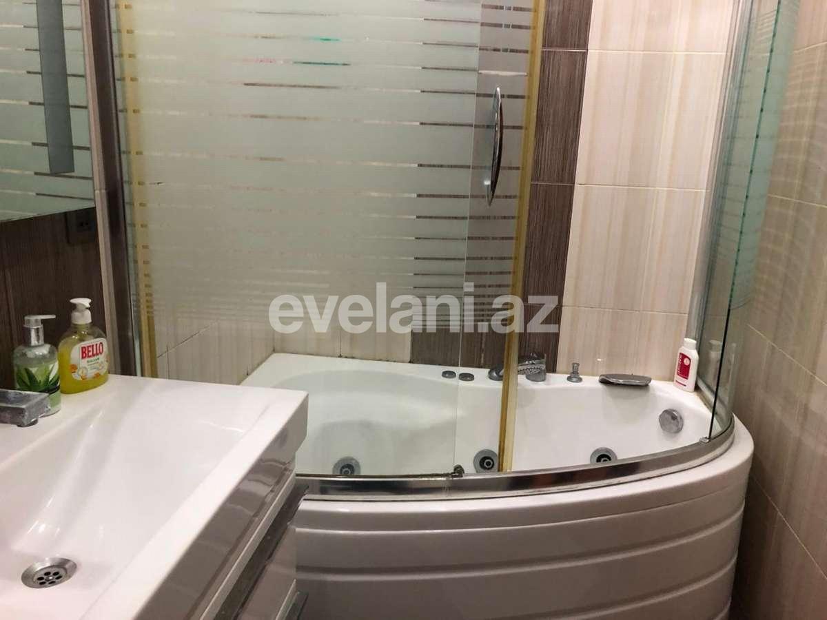 Rent, old building, 3 room, 130 m², Nasimi r.