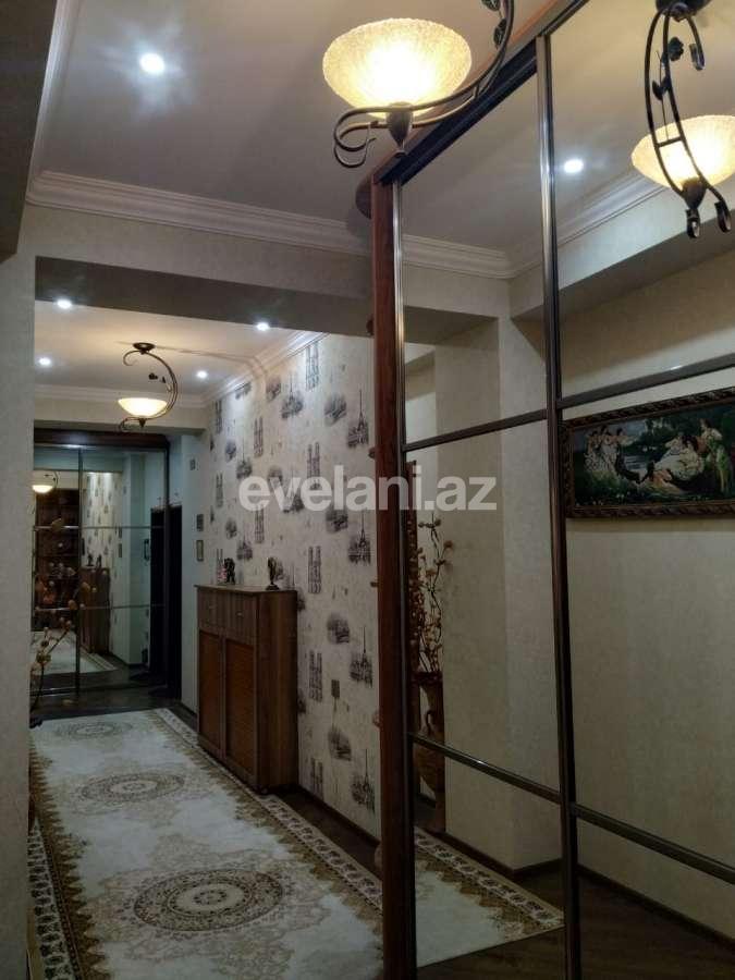 Satılır, yeni tikili, 3 otaqlı, 130 m², Azadlıq prospekti m.