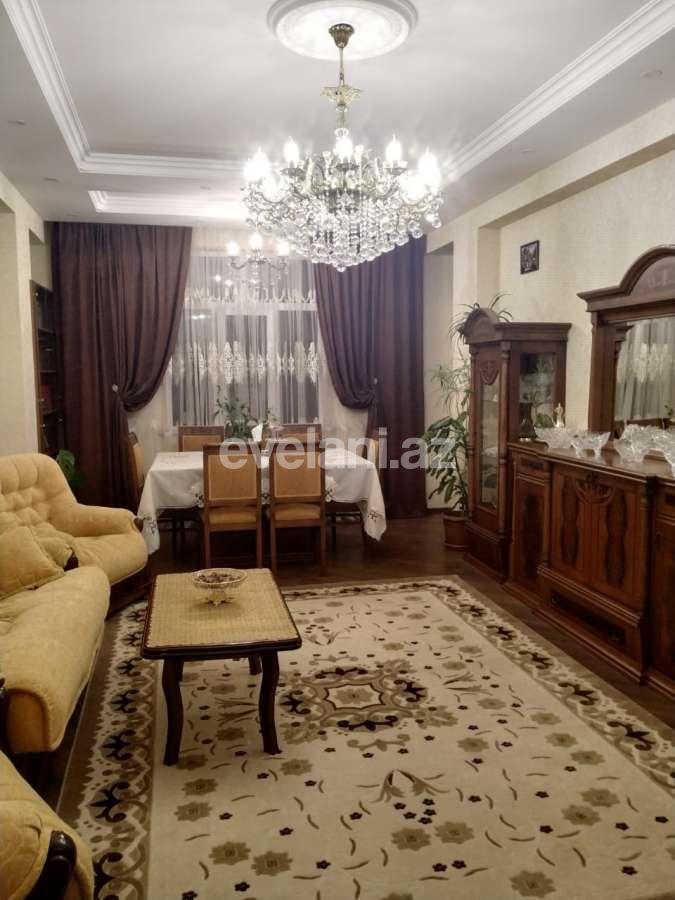 Satılır, yeni tikili, 3 otaqlı, 130 m², Azadlıq prospekti m.