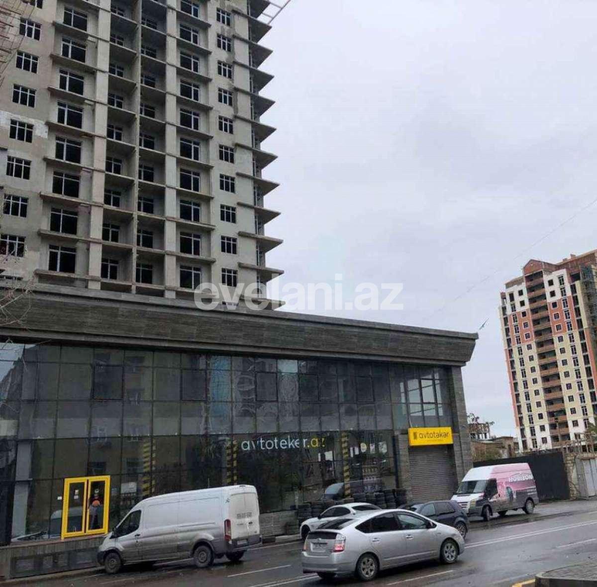 Satılır, yeni tikili, 4 otaqlı, 181 m², Xalqlar Dostluğu m.