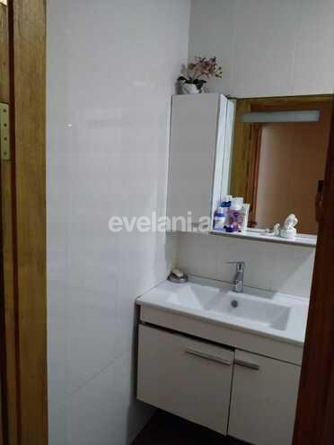 Satılır, köhnə tikili, 3 otaqlı, 60 m², Azadlıq prospekti m.