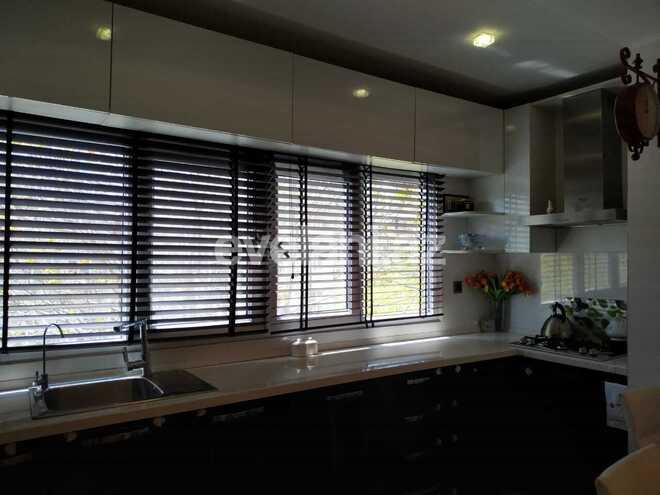 Satılır, köhnə tikili, 3 otaqlı, 60 m², Azadlıq prospekti m.