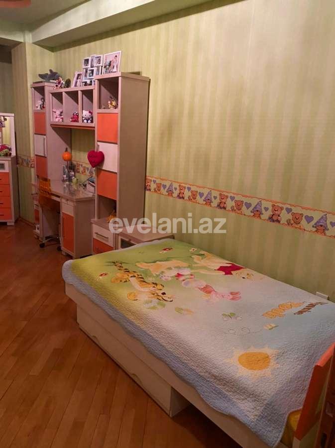 Satılır, yeni tikili, 3 otaqlı, 135 m², Azadlıq prospekti m.
