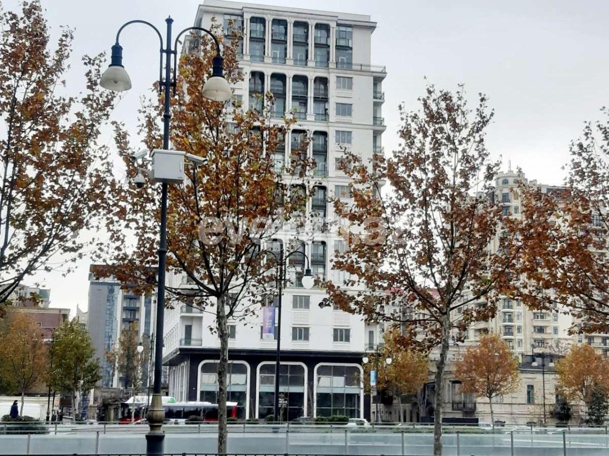 Satılır, yeni tikili, 3 otaqlı, 186 m², Sahil m.