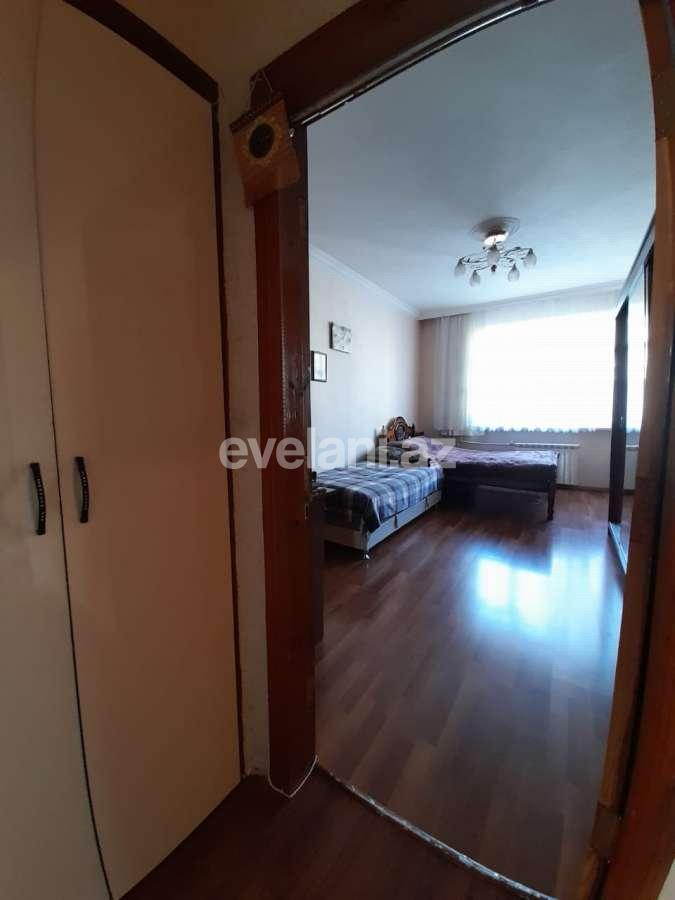 Satılır, köhnə tikili, 2 otaqlı, 53 m², Azadlıq prospekti m.