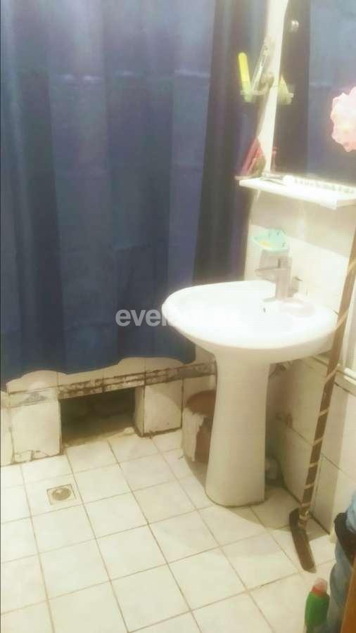 Sale, old building, 3 room, 80 m², Hazi Aslanov m.