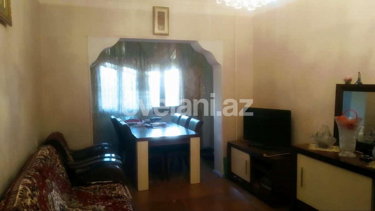 Sale, old building, 3 room, 80 m², Hazi Aslanov m.