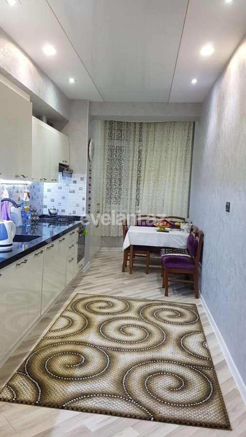 Kirayə verilir, yeni tikili, 2 otaqlı, 60 m², İnşaatçılar m.