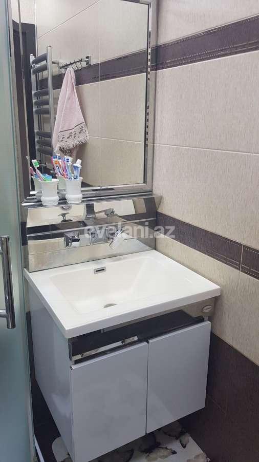 Satılır, yeni tikili, 2 otaqlı, 60 m², İnşaatçılar m.