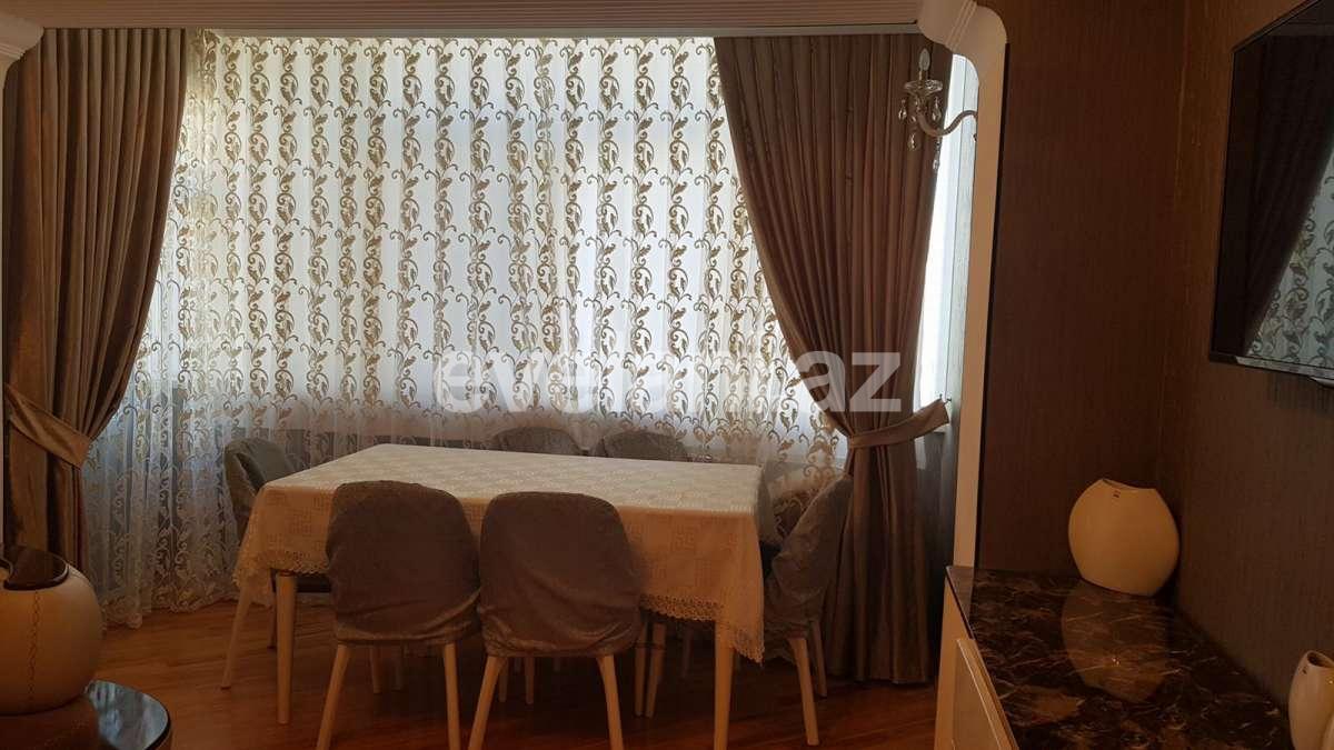 Satılır, yeni tikili, 2 otaqlı, 60 m², İnşaatçılar m.