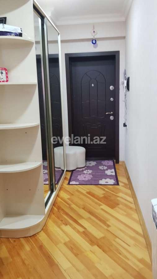 Satılır, yeni tikili, 2 otaqlı, 60 m², İnşaatçılar m.