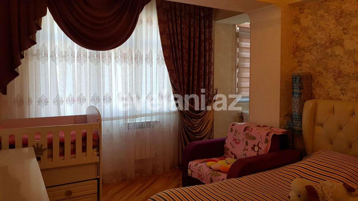 Satılır, yeni tikili, 2 otaqlı, 60 m², İnşaatçılar m.