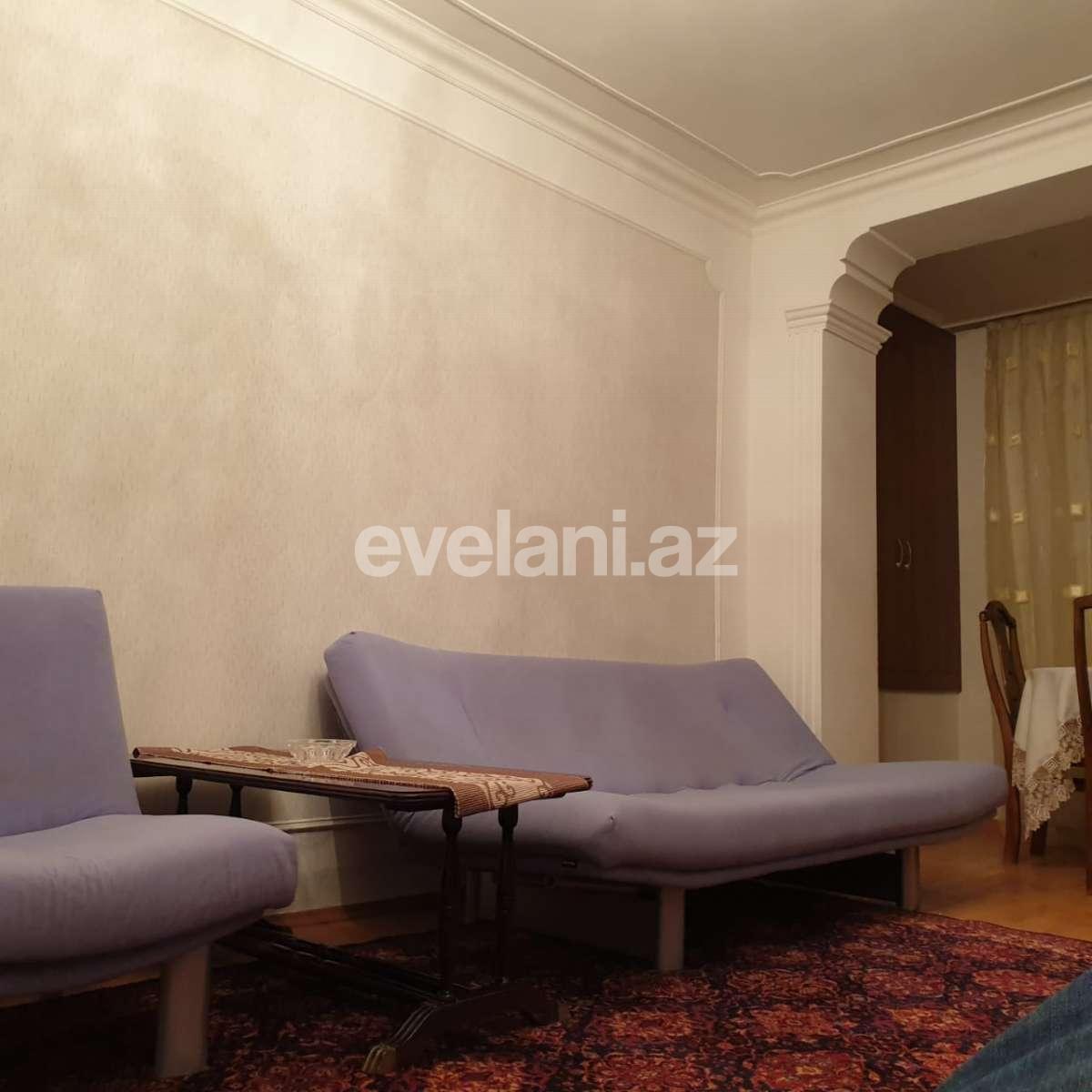 Rent, old building, 2 room, 60 m², Elmlar Akademiyası m.