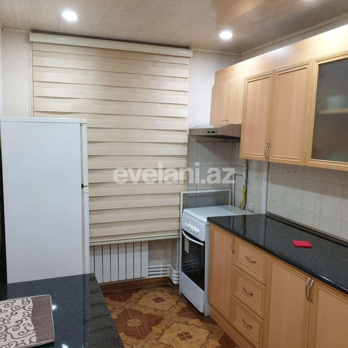 Rent, old building, 2 room, 60 m², Elmlar Akademiyası m.