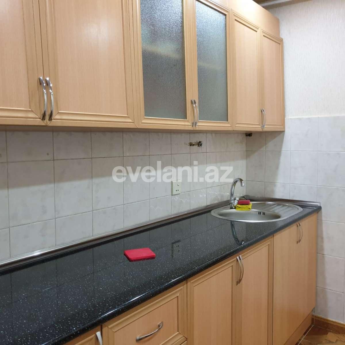 Rent, old building, 2 room, 60 m², Elmlar Akademiyası m.