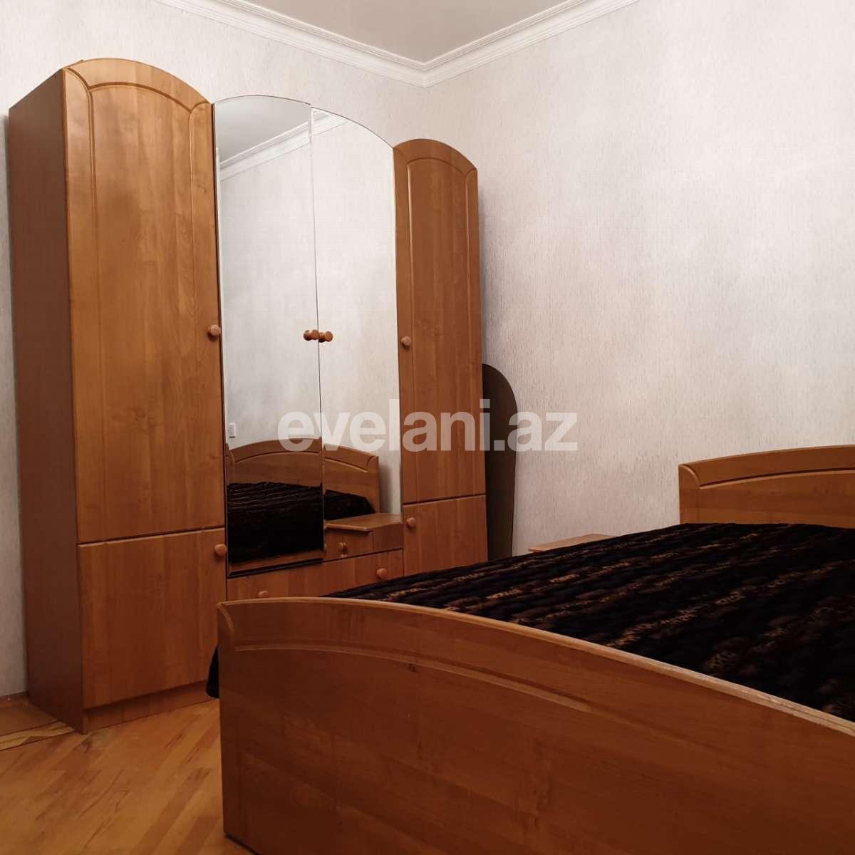Rent, old building, 2 room, 60 m², Elmlar Akademiyası m.
