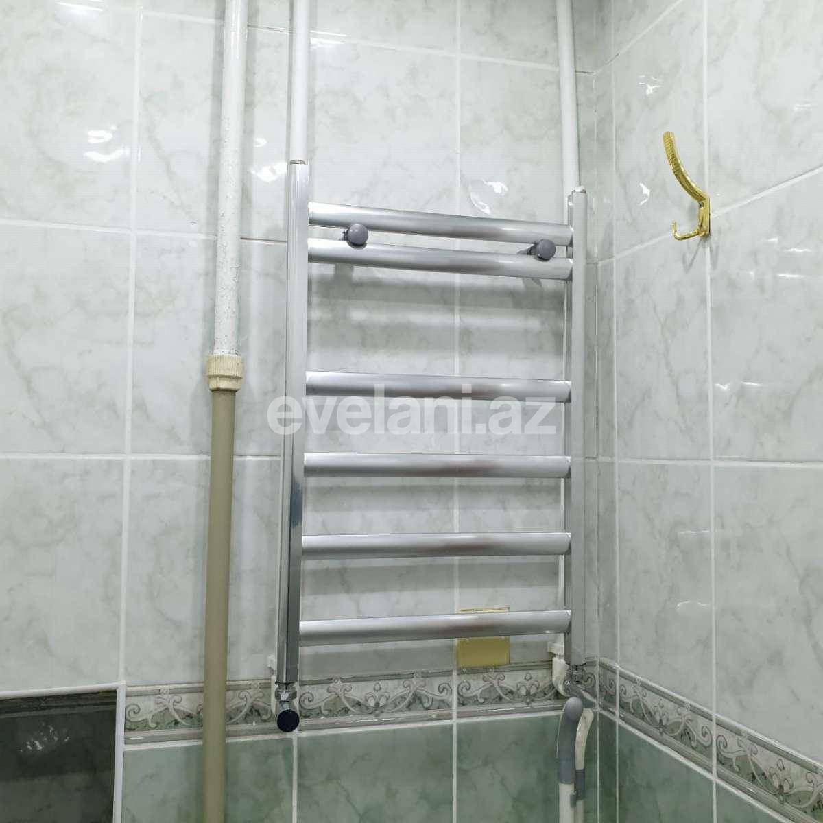 Rent, old building, 2 room, 60 m², Elmlar Akademiyası m.