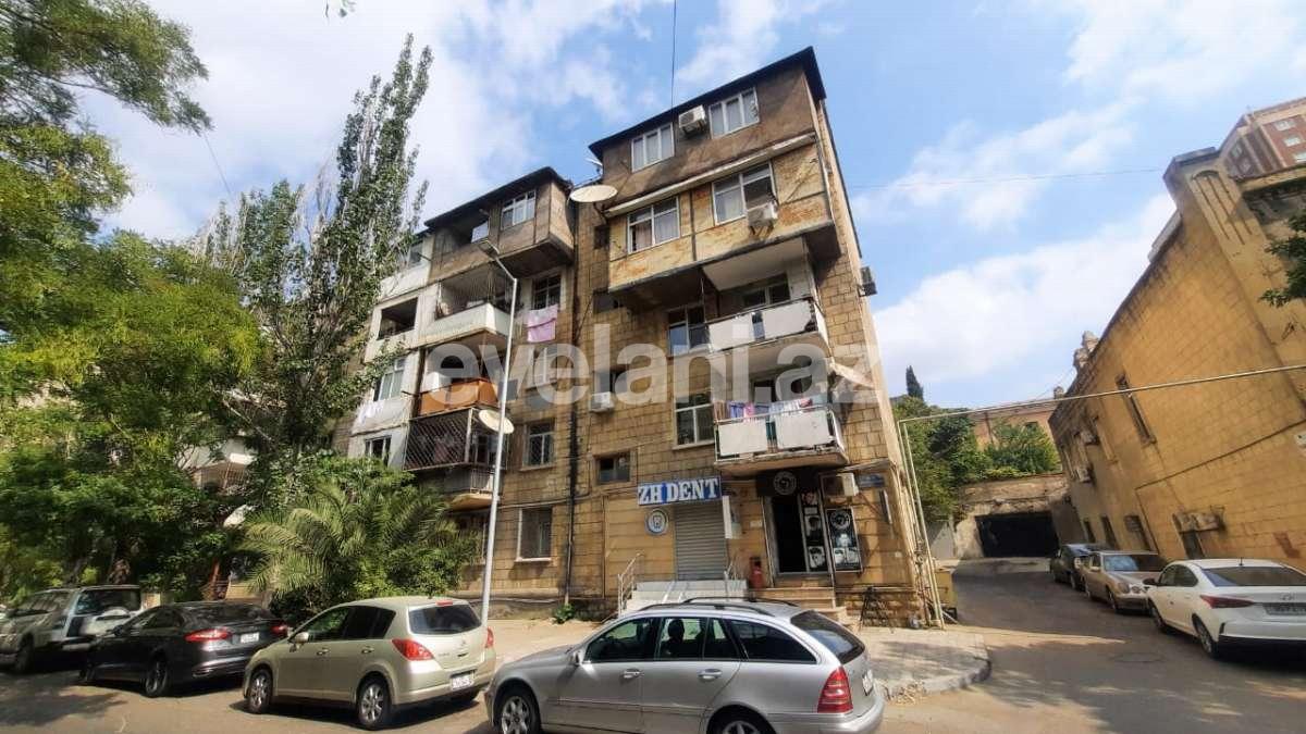 Satılır, köhnə tikili, 2 otaqlı, 43 m², 28 may m.