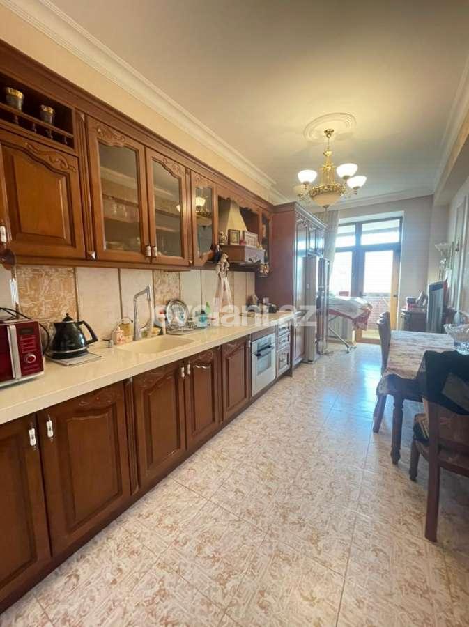 Satılır, yeni tikili, 2 otaqlı, 100 m², 28 may m.