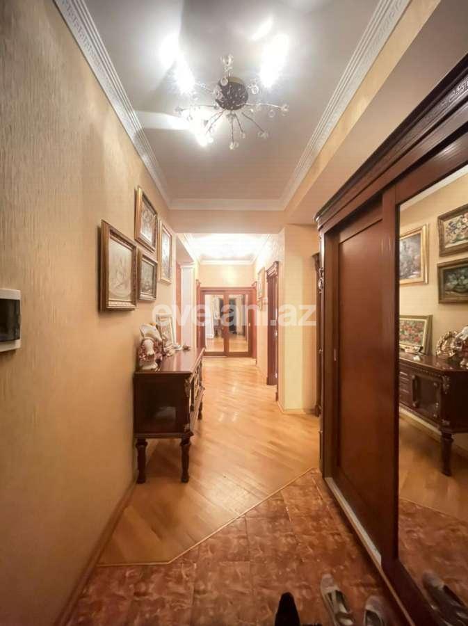 Satılır, yeni tikili, 2 otaqlı, 100 m², 28 may m.