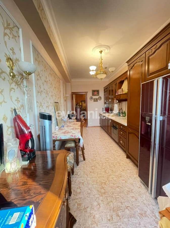 Satılır, yeni tikili, 2 otaqlı, 100 m², 28 may m.