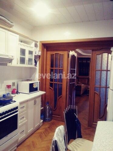 Sale, old building, 3 room, 110 m², Binagadi r.