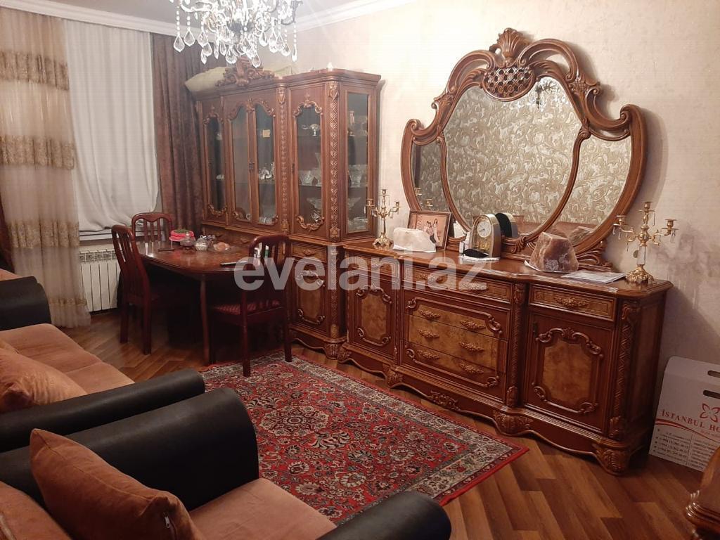 Satılır, köhnə tikili, 3 otaqlı, 72 m², Azadlıq prospekti m.