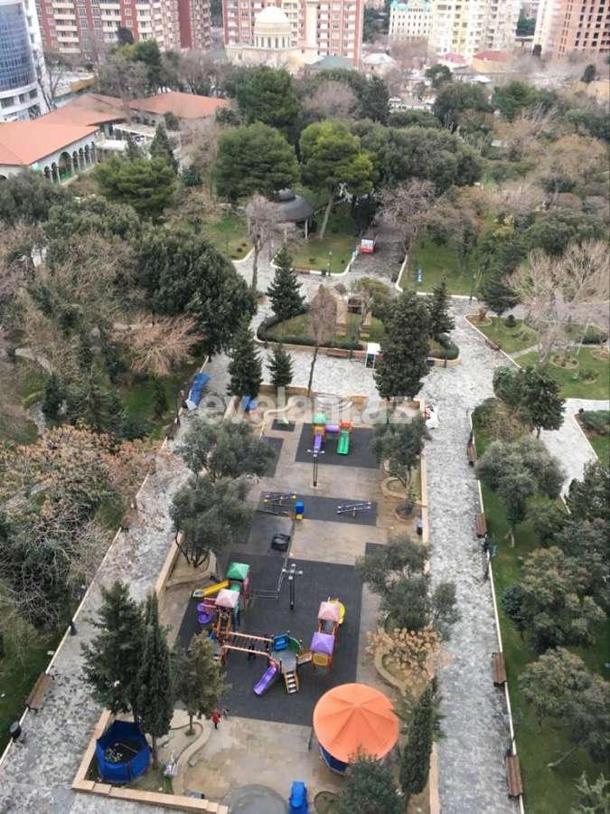 Satılır, yeni tikili, 3 otaqlı, 166 m², Nəsimi r.