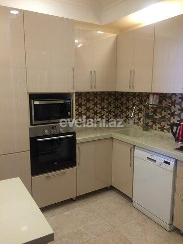 Продаётся, новостройка, 2-комнаты, 74 m², Ясамал p.