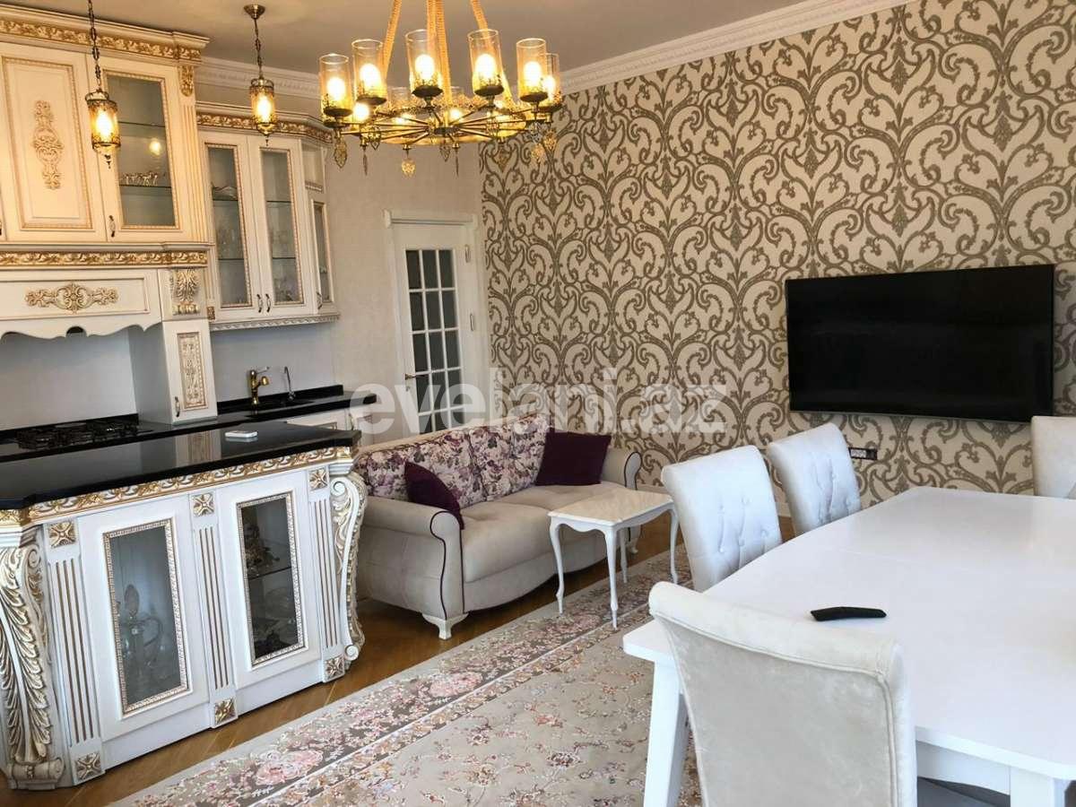 Satılır, yeni tikili, 4 otaqlı, 170 m², 28 may m.