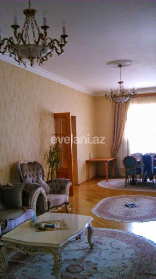 Sale, villa, 9 room, 560 m², 7-th microdistrict d.