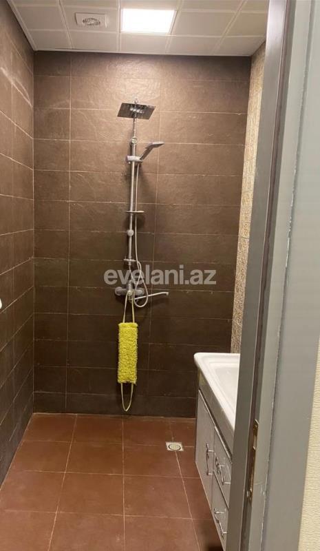 Satılır, yeni tikili, 2 otaqlı, 82 m², 28 may m.