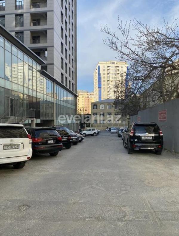 Satılır, yeni tikili, 2 otaqlı, 82 m², 28 may m.