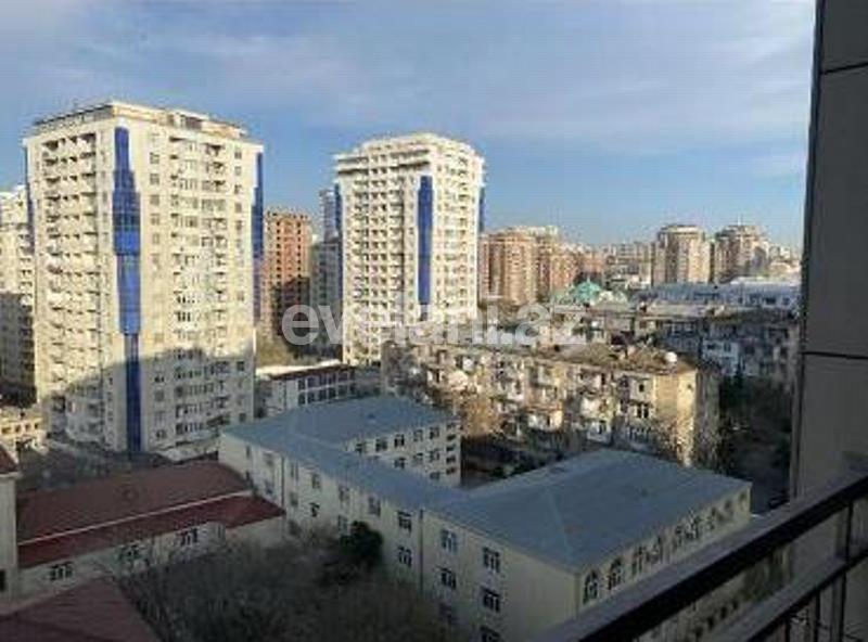 Satılır, yeni tikili, 2 otaqlı, 82 m², 28 may m.