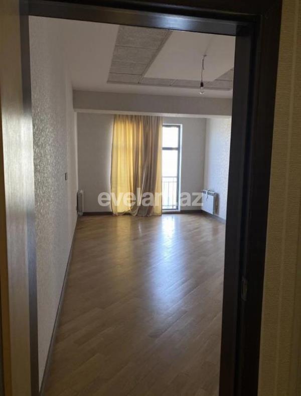 Satılır, yeni tikili, 2 otaqlı, 82 m², 28 may m.