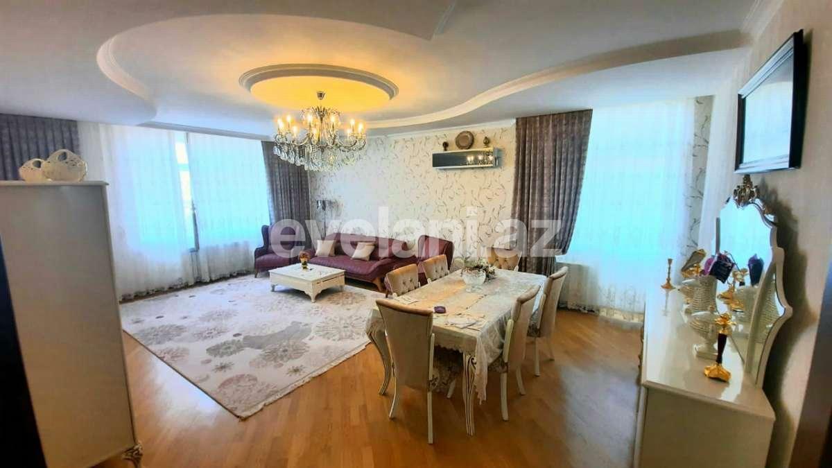 Satılır, yeni tikili, 3 otaqlı, 157 m², Azadlıq prospekti m.