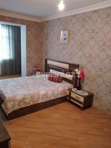 Satılır, köhnə tikili, 4 otaqlı, 100 m², Xalqlar Dostluğu m.