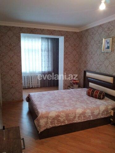 Satılır, köhnə tikili, 4 otaqlı, 100 m², Xalqlar Dostluğu m.