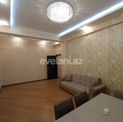 Satılır, yeni tikili, 3 otaqlı, 109 m², İnşaatçılar m.