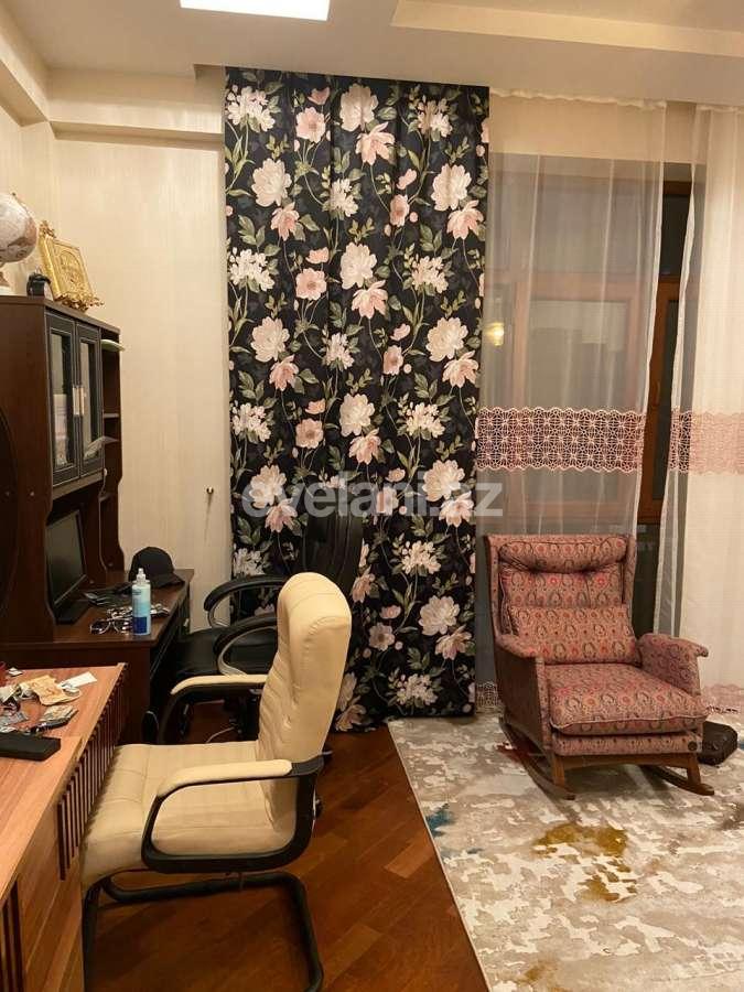 Satılır, yeni tikili, 3 otaqlı, 167 m², Gənclik m.