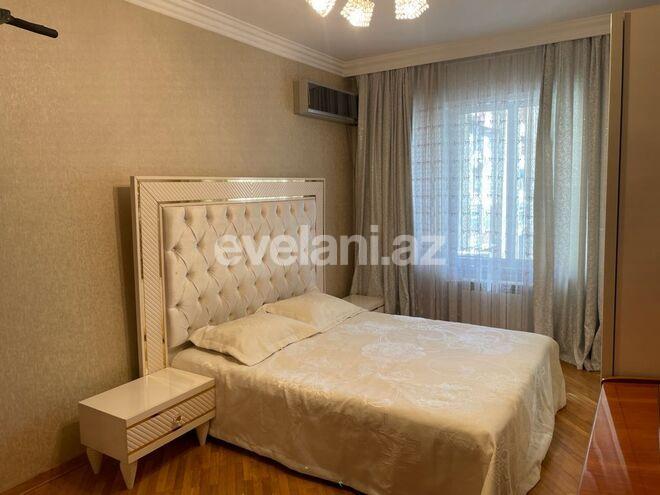 Sale, old building, 4 room, 100 m², Inshaatchilar m.